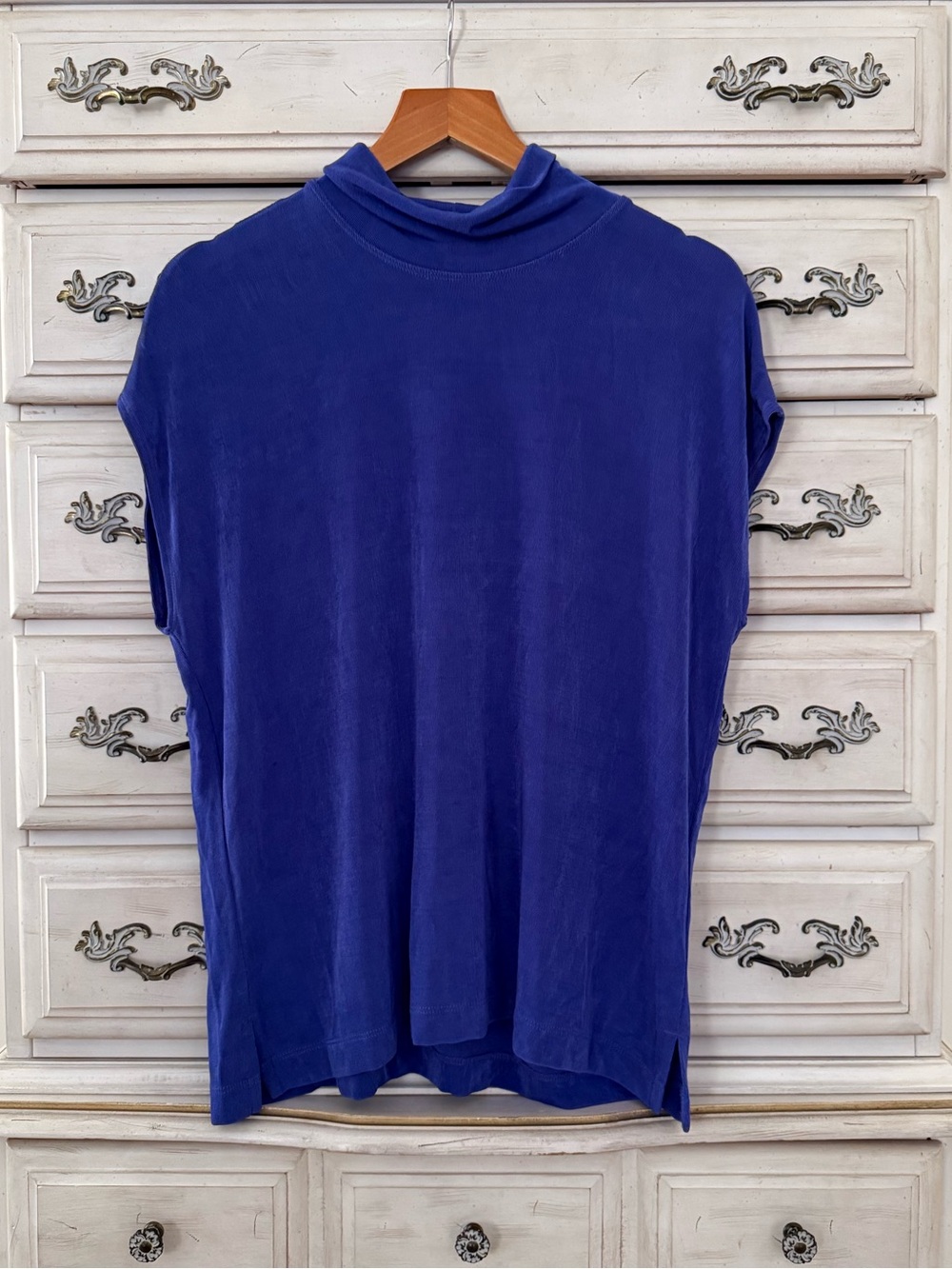 Chico’s Travelers Blue Wrinkle Resistant Top